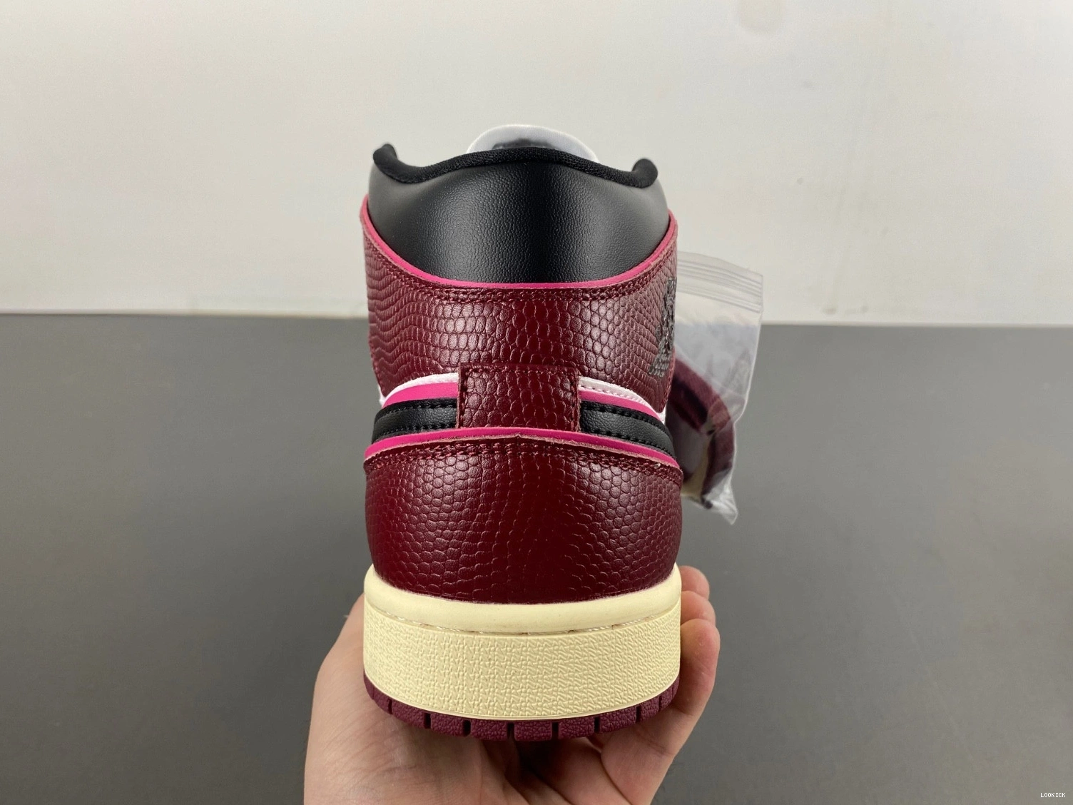 Cheap FQ7818-101 SE Mid - (Women's) Jordan Bordeaux 1 0519